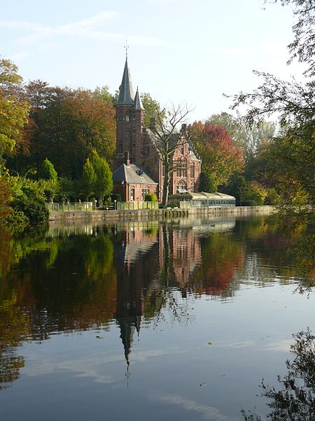 450px-Bruges,_Minnewater